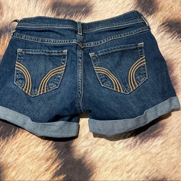 Hollister Longest Length Midi Jean Shorts Women's Size 00 / 26 In. Waist - Picture 2 of 6